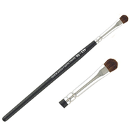 DMT Fluffy Eyeshadow Brush