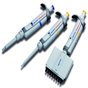 Eppendorf Research®Plus, Mechanical Pipette, 1-Channel Variable, 100 - 1,000 uL, Blue, Each Each
