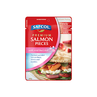 Safcol Salmon Pouches with Mild Red Chilli 100g, 20 Pieces/Carton